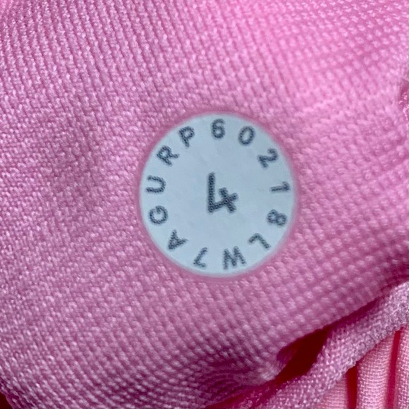 NWOT Lululemon Hotty Hot LR Shorts 2.5" sz4 *Miami Pink - Picture 6 of 7